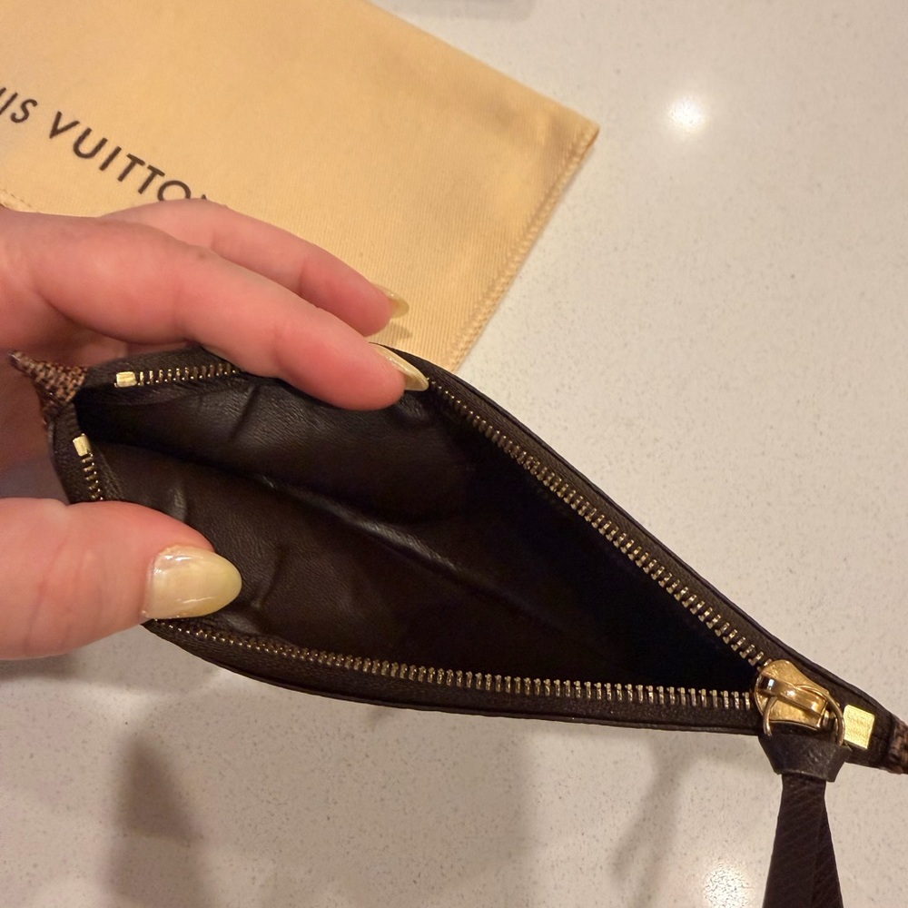 Louis Vuitton Damier Ebene Wallet with Gold Accent - Picture 3 of 10